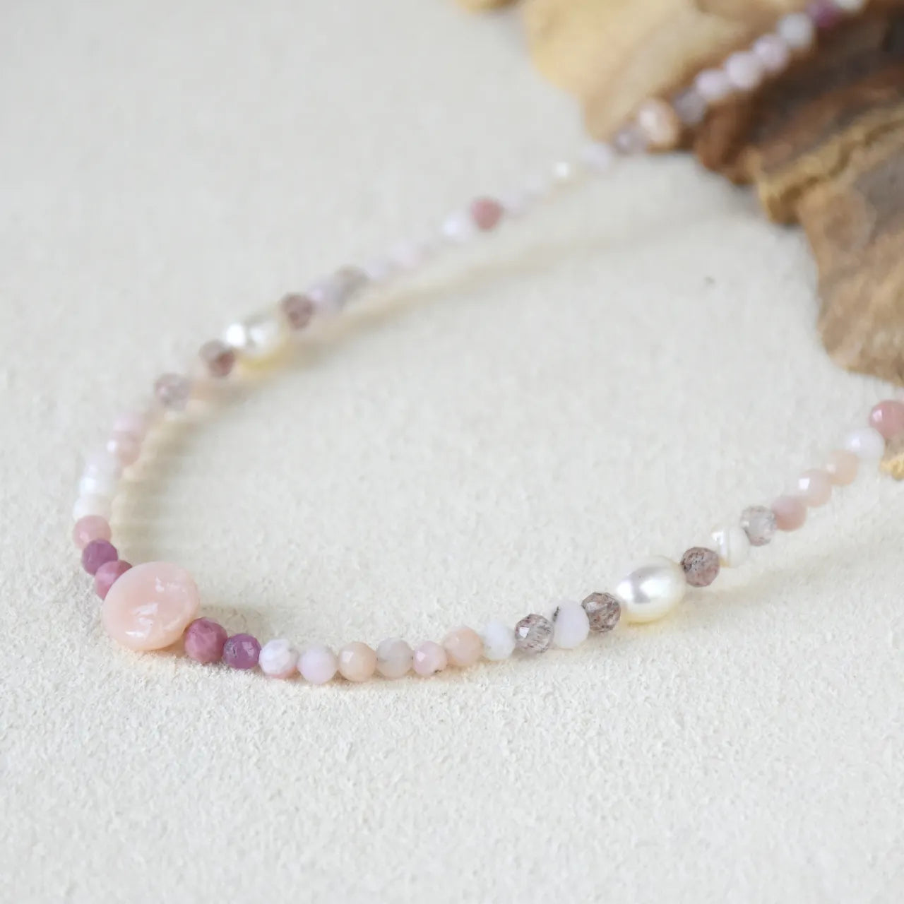 ピンクの湖 Pink Lake -Aussie Color Necklace-