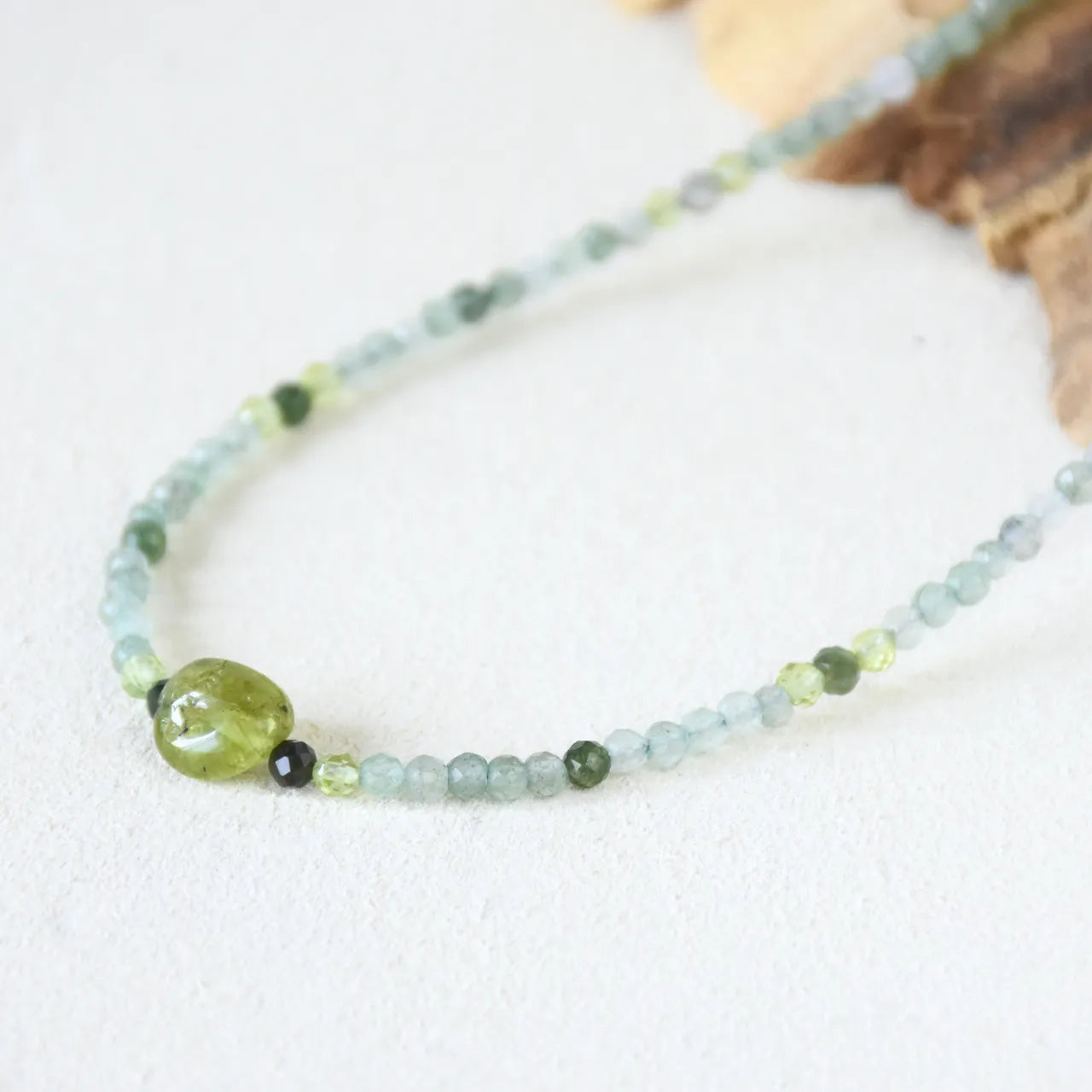 緑の遊歩道 Green Forest -Aussie Color Necklace-