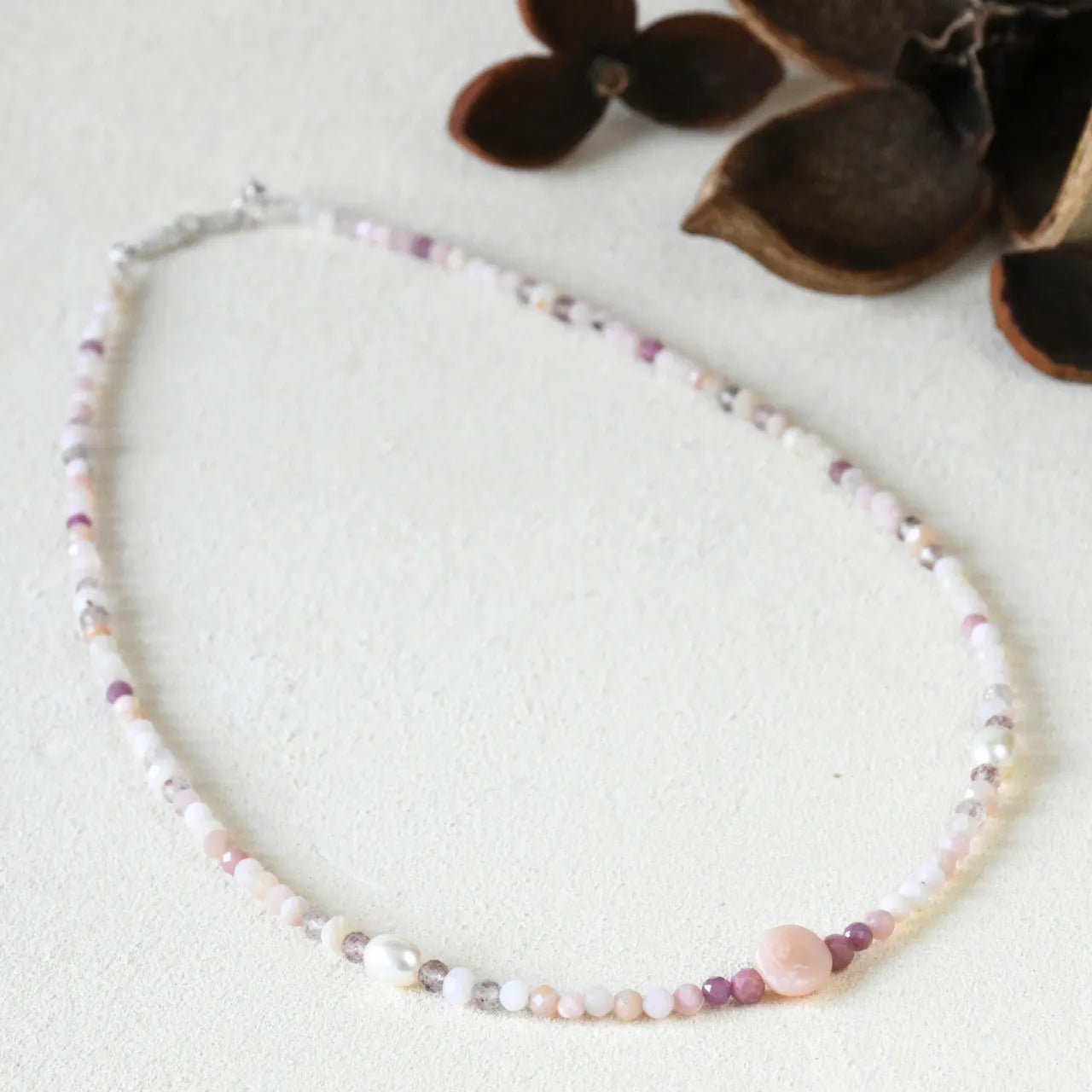 ピンクの湖 Pink Lake -Aussie Color Necklace-
