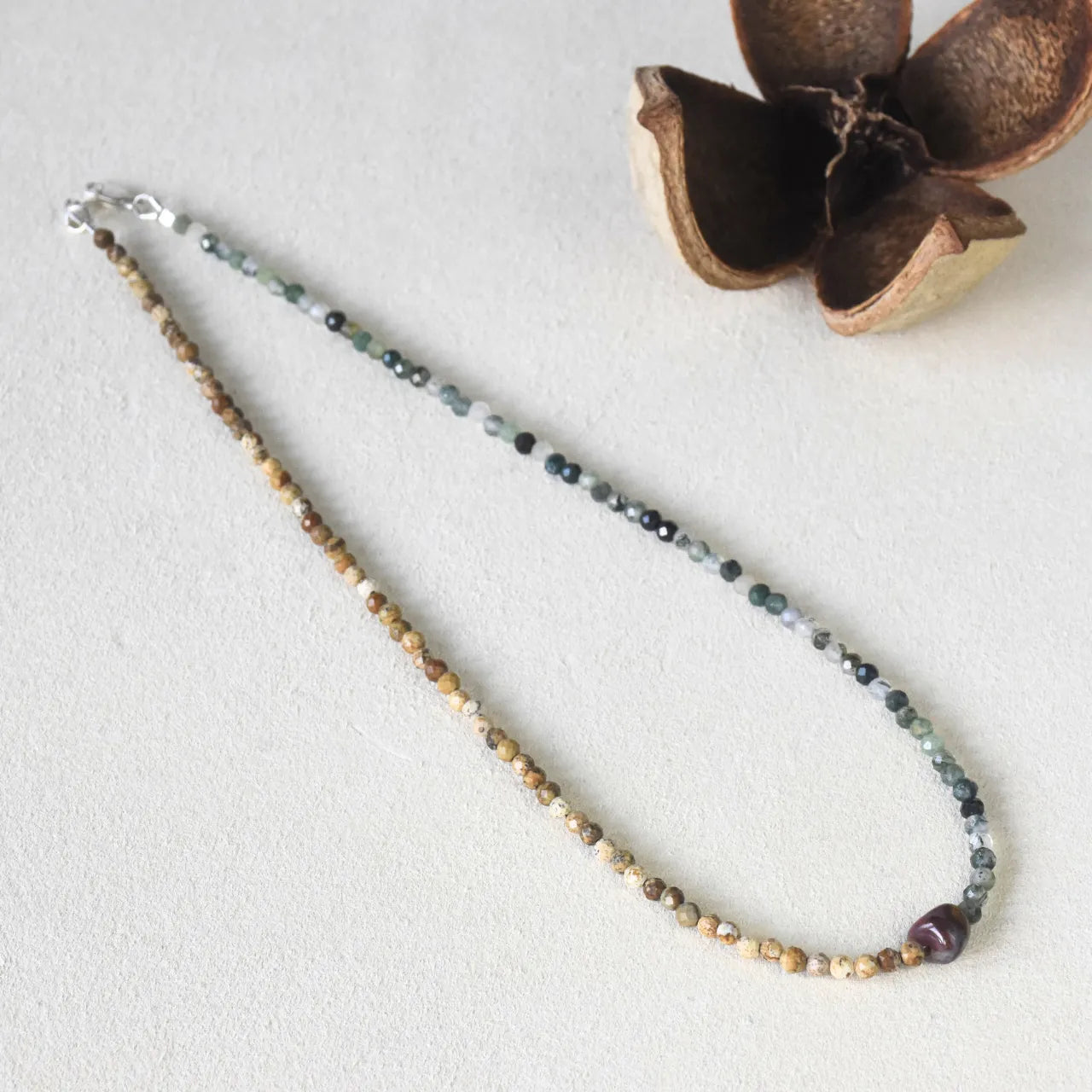 小道の散歩 Bush Walk -Aussie Color Necklace-