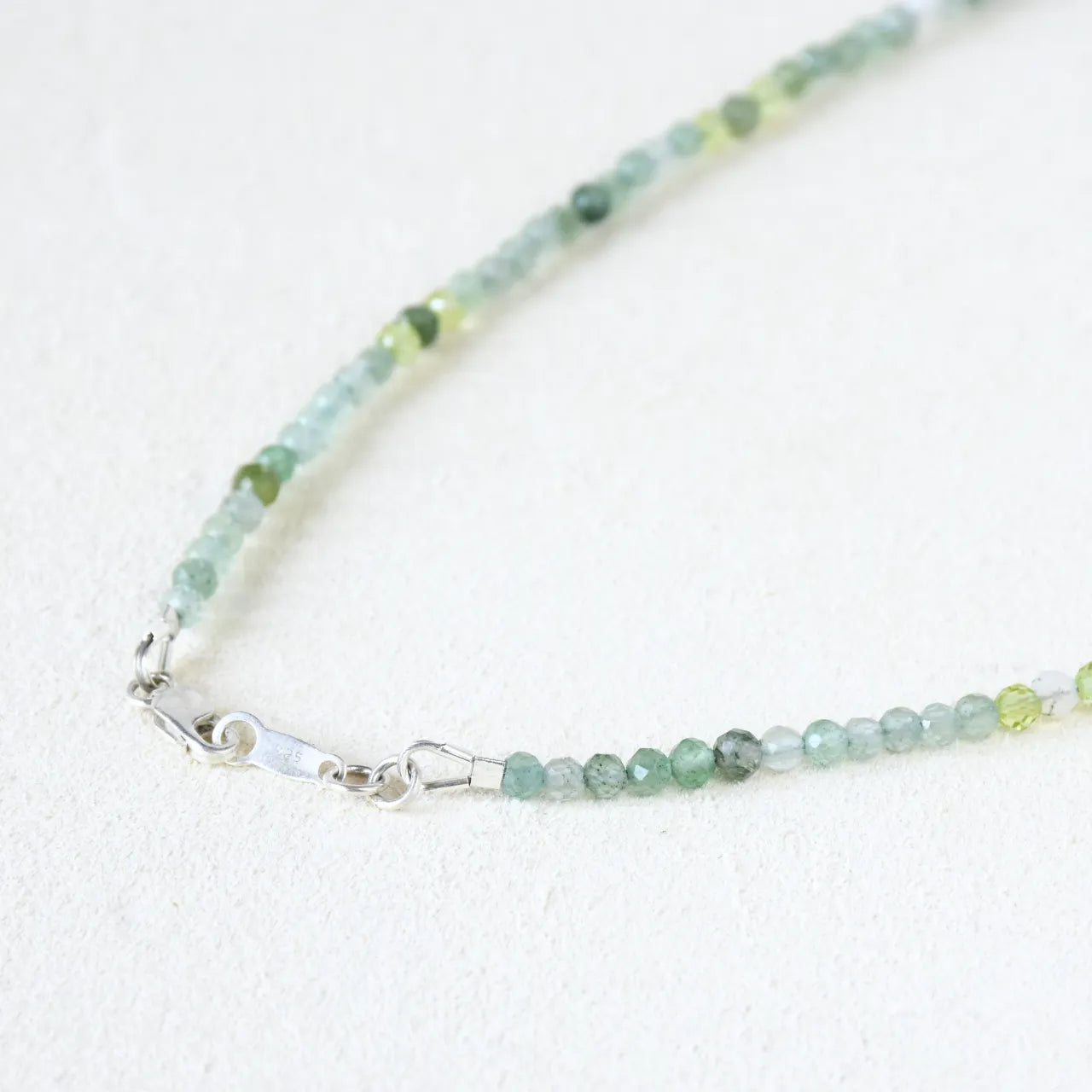 緑の遊歩道 Green Forest -Aussie Color Necklace-