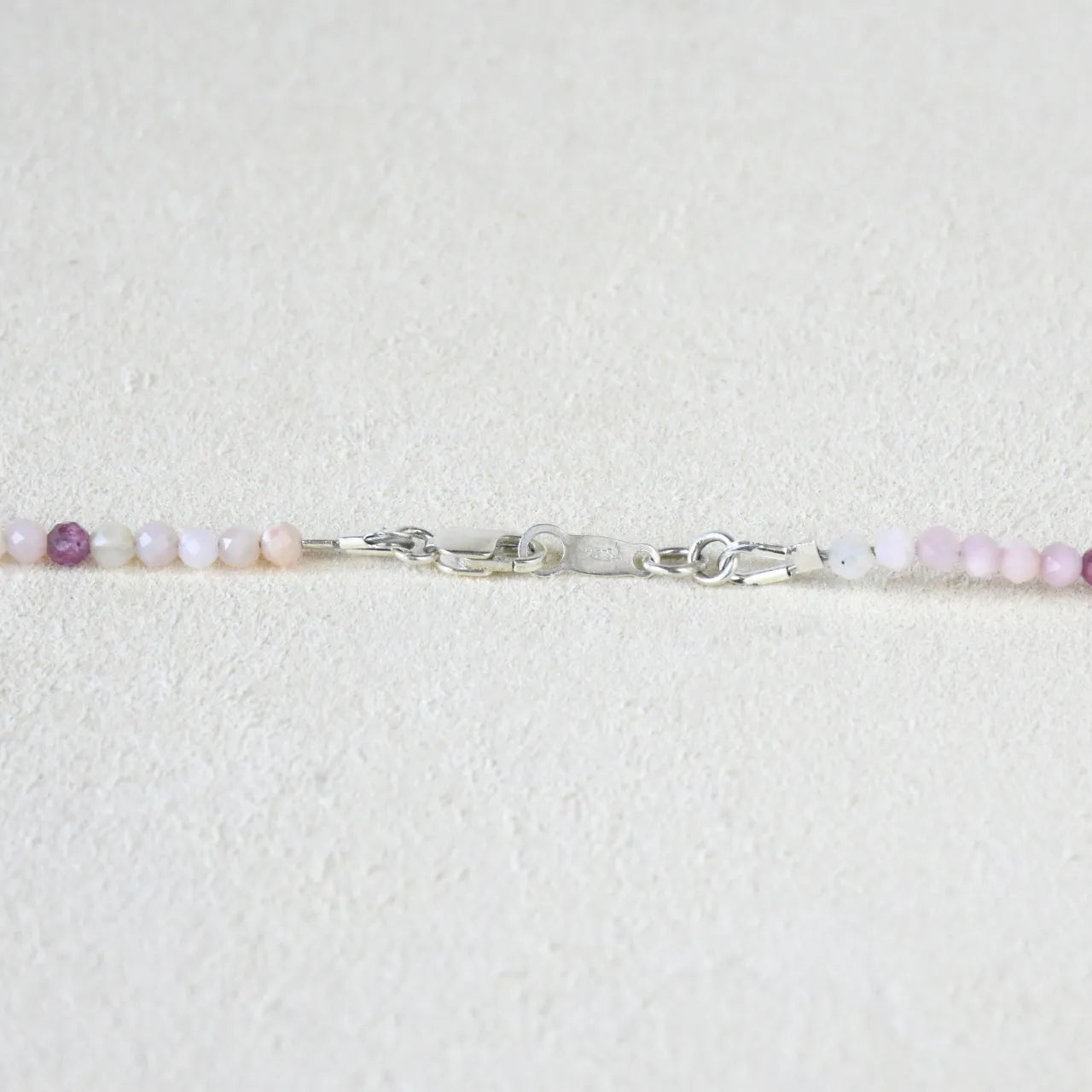 ピンクの湖 Pink Lake -Aussie Color Necklace-