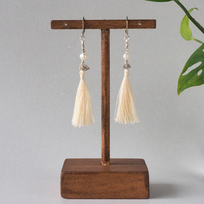 Wild Silk Earrings / Short / 生成り