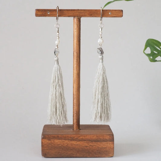 Wild Silk Earrings / Long / 灰色