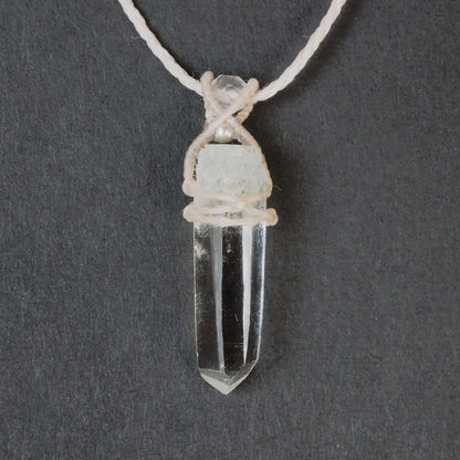 Himalaya Quartz Necklace Ivory (Ganesh Himal)