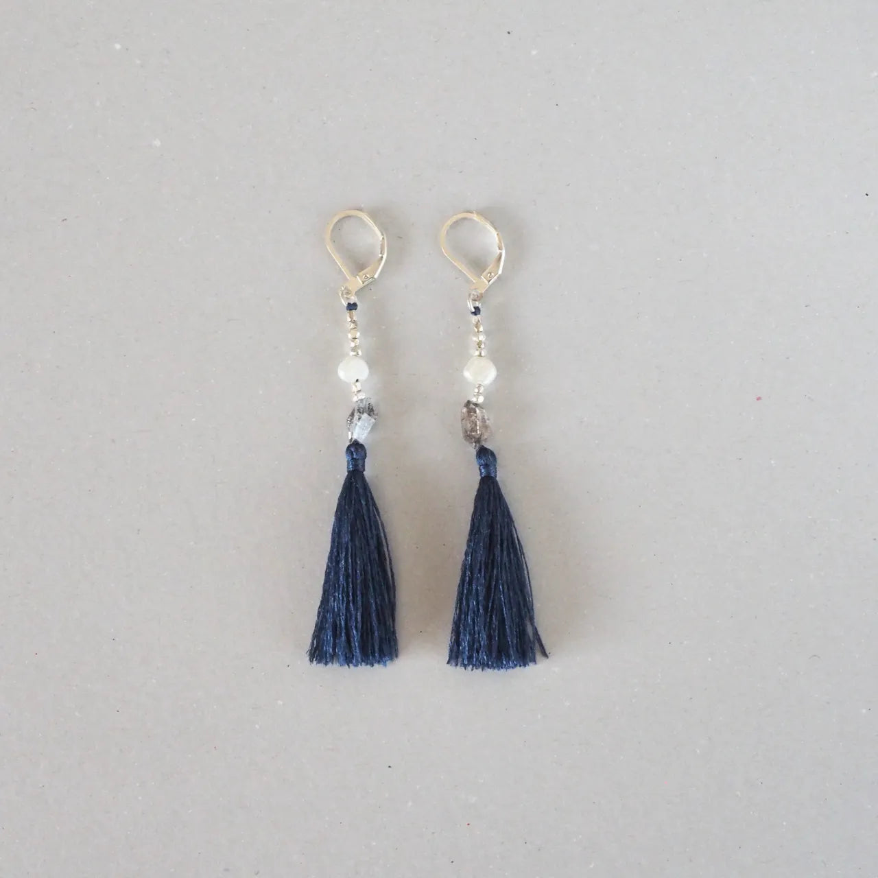 Wild Silk Earrings / Short / 藍