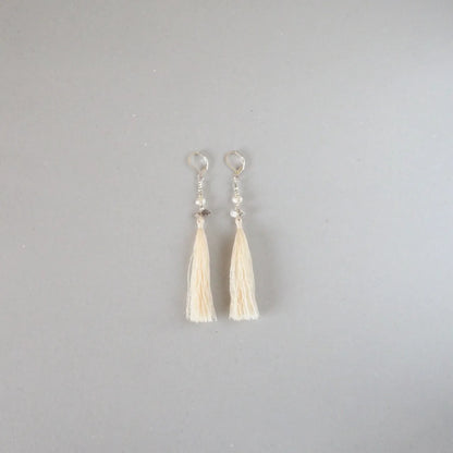 Wild Silk Earrings / Long / 生成り