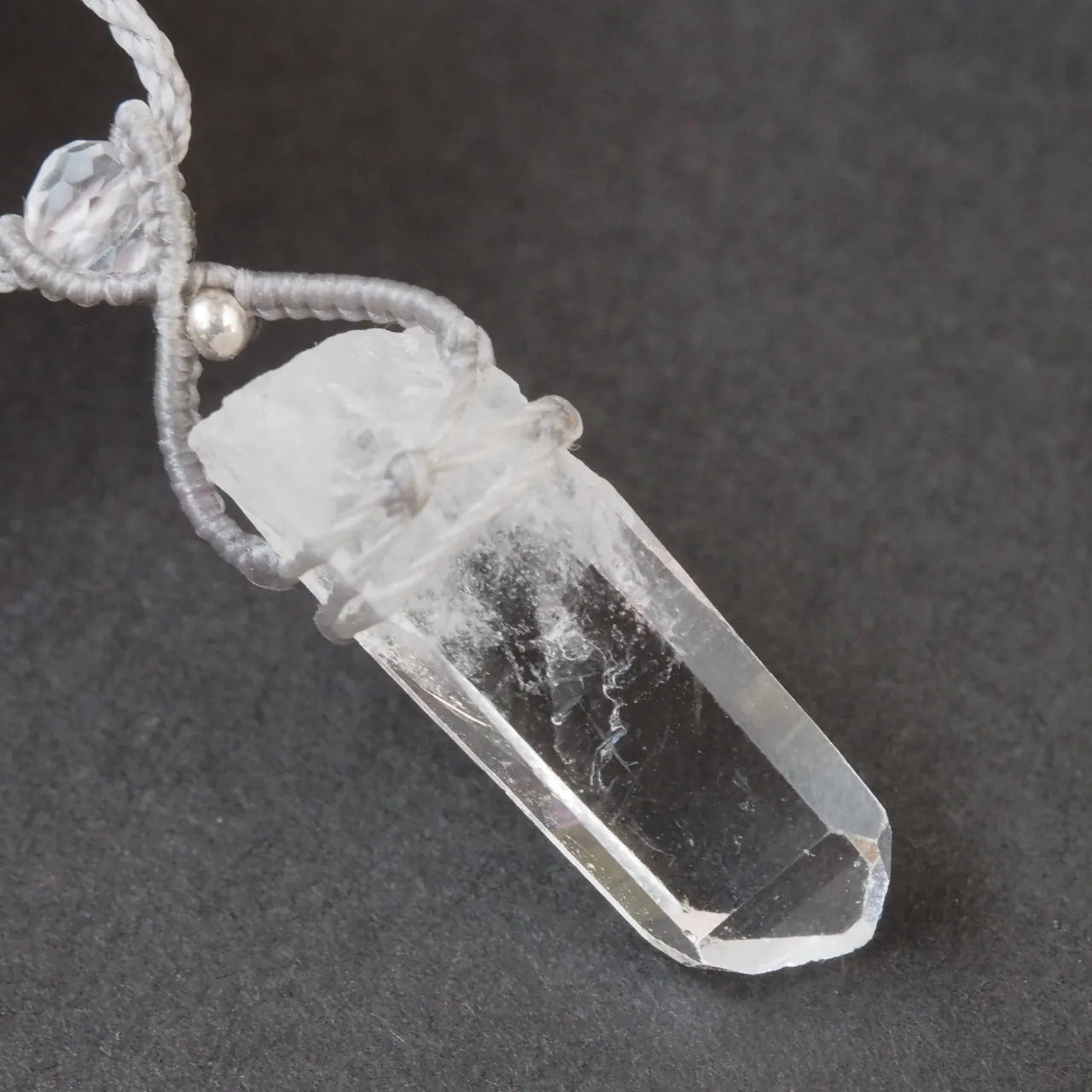 Himalaya Quartz Necklace Gray (Ganesh Himal)