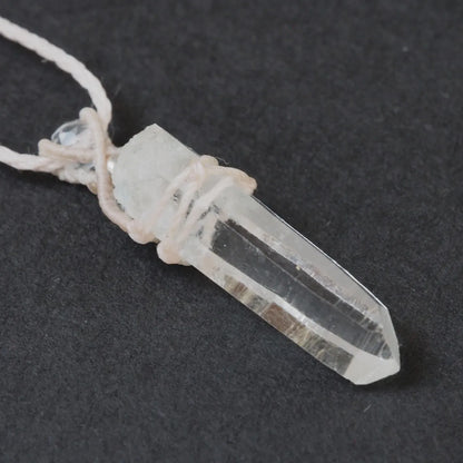 Himalaya Quartz Necklace Ivory (Ganesh Himal)