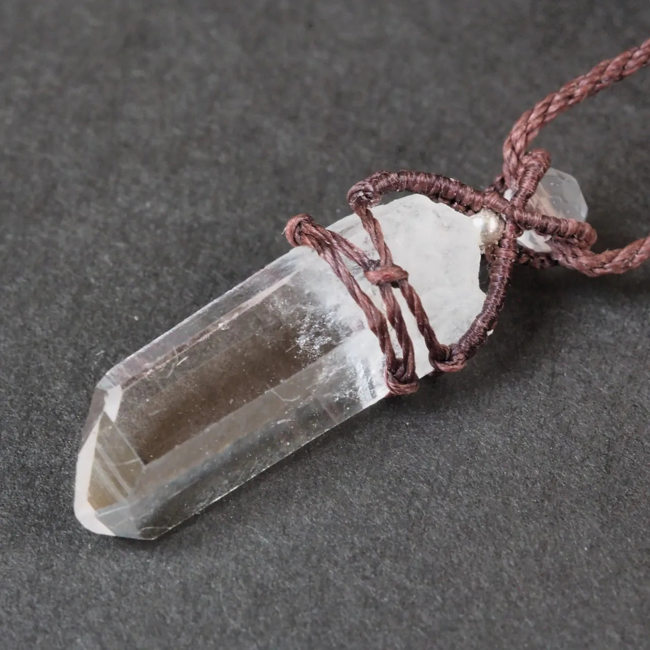 Himalaya Quartz Necklace Brawn (Ganesh Himal)