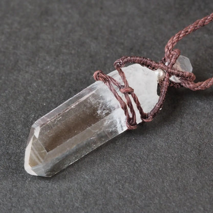 Himalaya Quartz Necklace Brawn (Ganesh Himal)