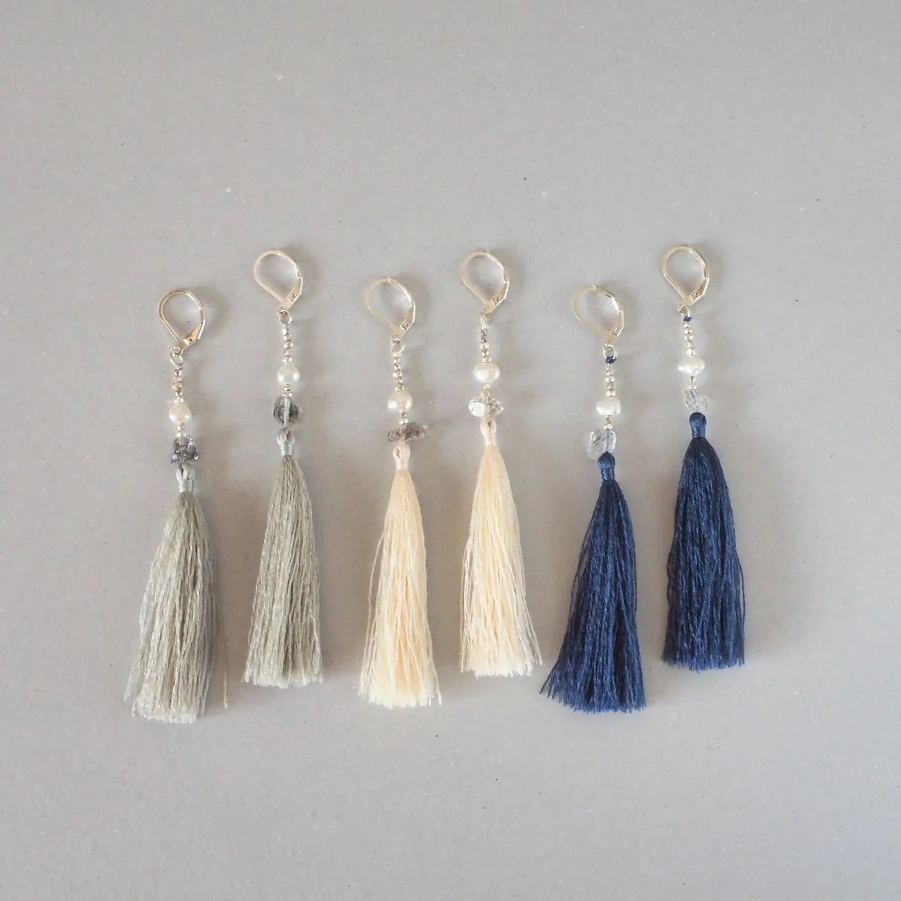 Wild Silk Earrings / Long / 生成り